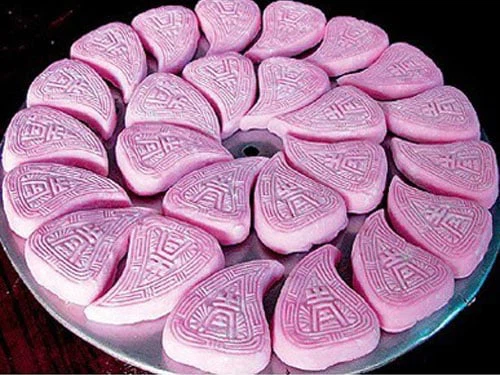 Tradicionalni kitajski rdeči breskev Kuih / png kuih stroj